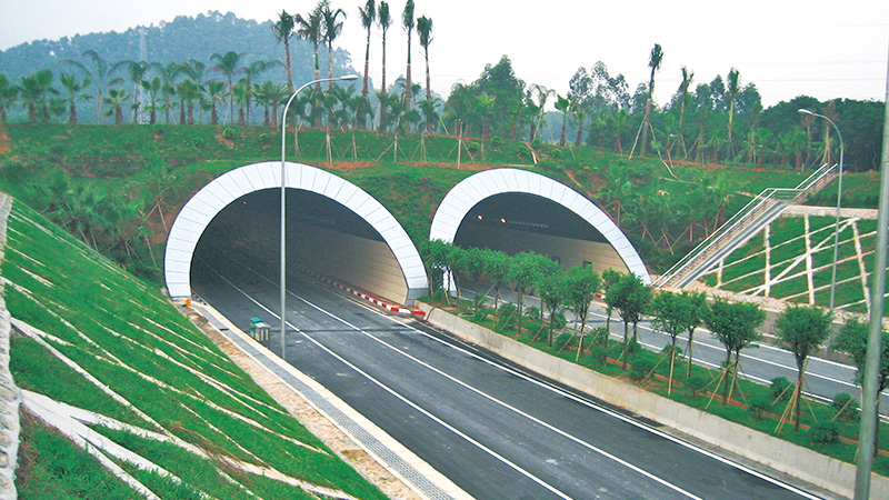 廣州新光快(kuài)速路隧道(dào)防水(shuǐ)材料工(gōng)程